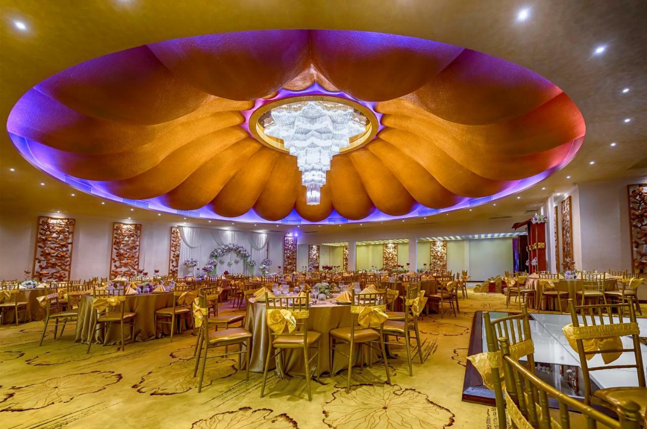 Full Moon Garden Hotel Негомбо Экстерьер фото